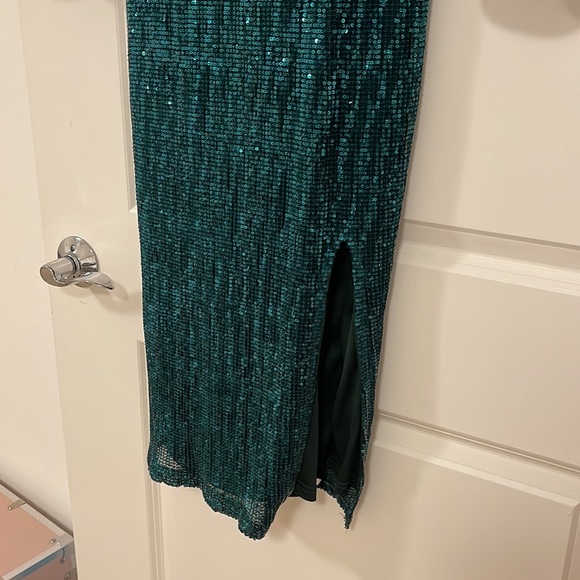 Emerald Green Sequin Club London Midi Dress with Slit - Picture 3 of 6